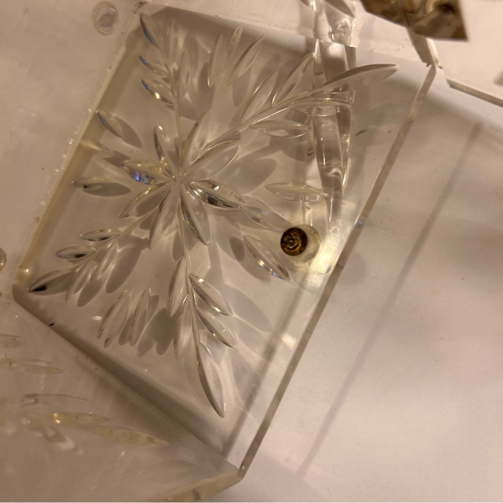 Vintage Clear Carved Lucite Box Purse - Picture 9 of 12